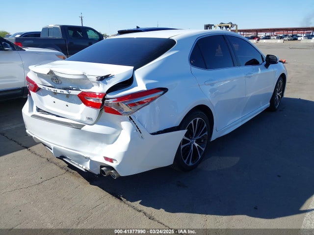 4T1B11HK6JU591099 Toyota CAMRY SE