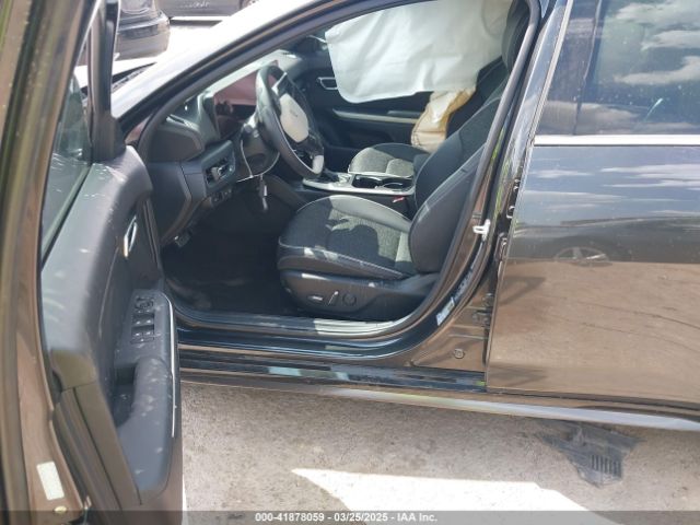 3KPFW4DE0SE041860 KIA K4 Gt-line