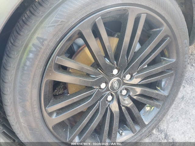 SALRT2RK5JA073724 Land Rover Discovery Hse Luxury