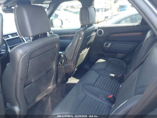 SALRT2RK5JA073724 Land Rover Discovery Hse Luxury