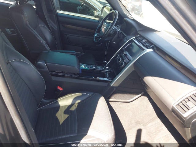 SALRT2RK5JA073724 Land Rover Discovery Hse Luxury