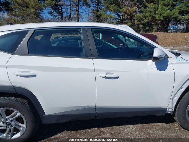 5NMJACDE4SH453114 Hyundai TUCSON SE