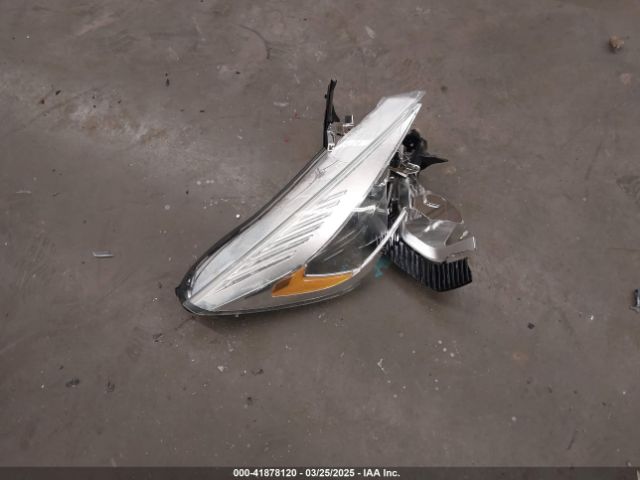 1FMCU9G97HUC05082 Ford ESCAPE SE