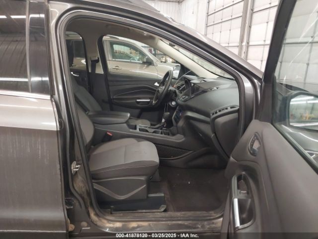 1FMCU9G97HUC05082 Ford ESCAPE SE