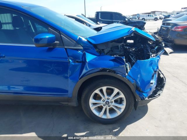 1FMCU0GD4HUF07221 Ford ESCAPE SE