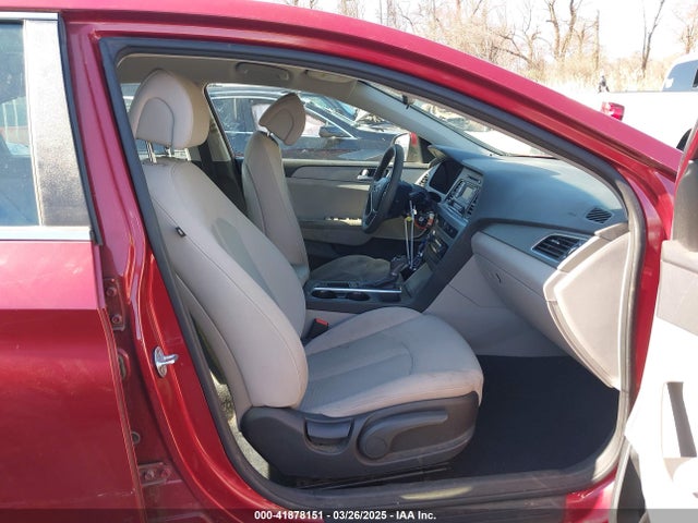 5NPE24AF8FH149875 Hyundai SONATA SE