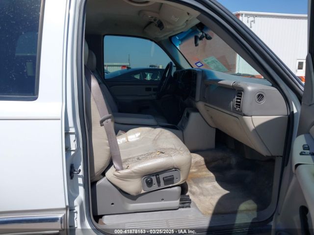 2000 GMC YUKON 1GKEK13T8YJ192256 Photo 4