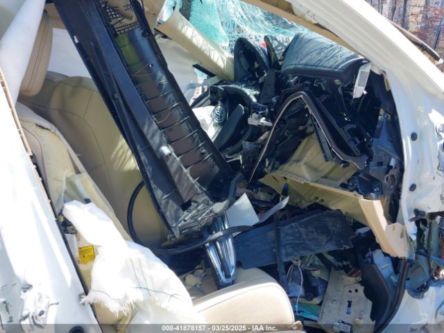 5TDKZRFHXKS565470 Toyota Highlander Xle