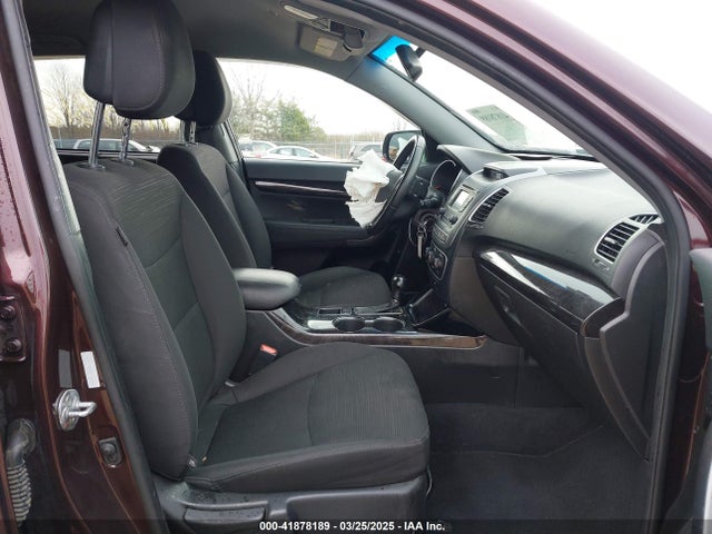 5XYKT4A65EG512493 KIA SORENTO LX