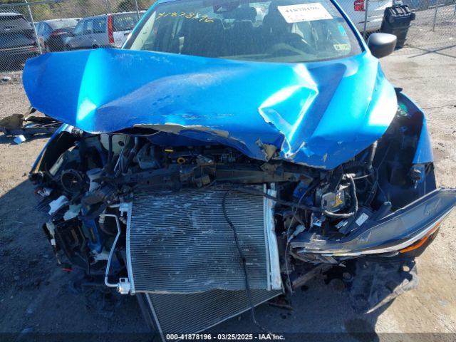 3N1CN8DV4ML880599 Nissan Versa S Xtronic Cvt