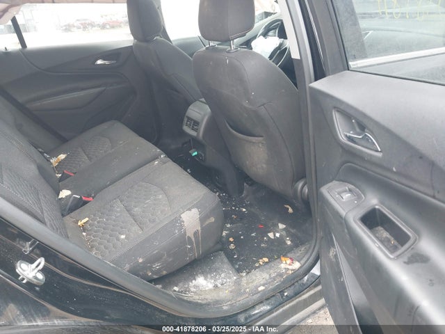 2GNAXKEXXJ6213183 Chevrolet EQUINOX LT