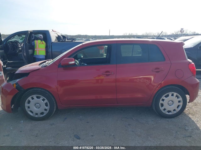 Scion XD 2014 JTKKUPB48E1040102 Image 14