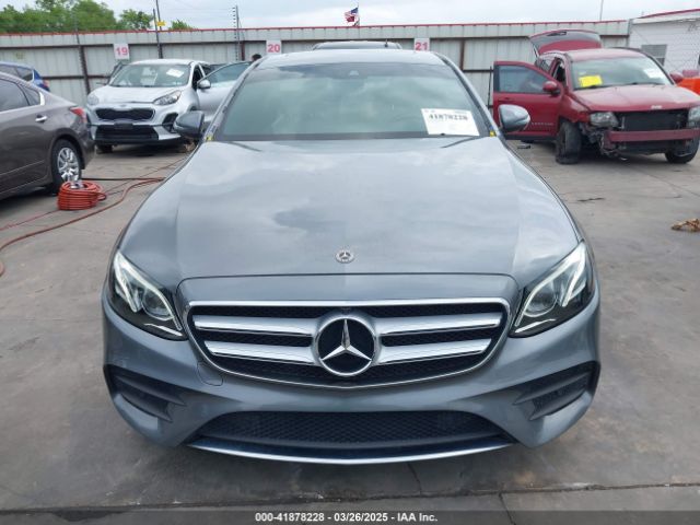 WDDZF4KB4KA489825 Mercedes-Benz E 300 4matic