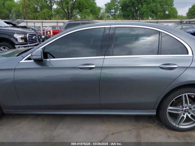 WDDZF4KB4KA489825 Mercedes-Benz E 300 4matic