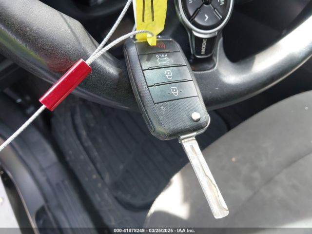 KNDJN2A22J7570415 KIA Soul