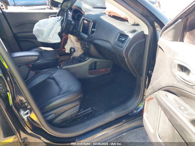 3C4NJDDB0HT656784 Jeep New Compass Trailhawk 4x4