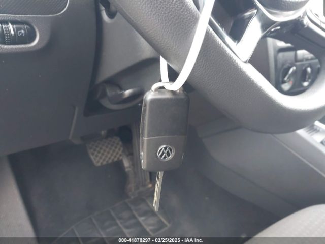 3VW267AJ6GM237619 Volkswagen Jetta 1.4t S
