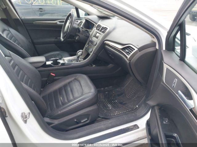 1FA6P0HDXE5382549 Ford FUSION SE