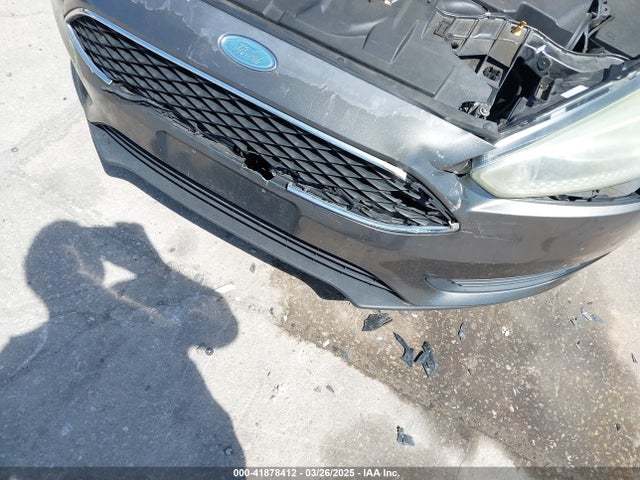 1FADP3K20FL328559 Ford FOCUS SE