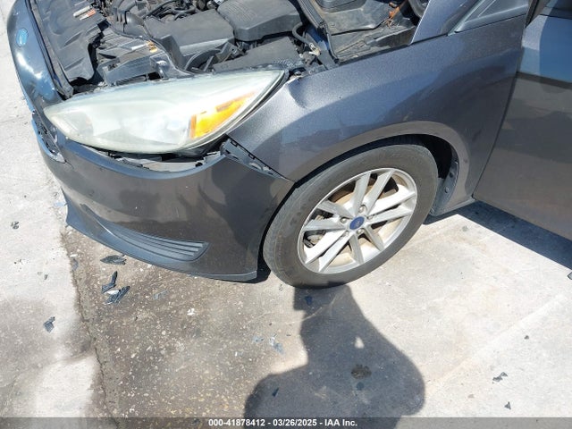 1FADP3K20FL328559 Ford FOCUS SE