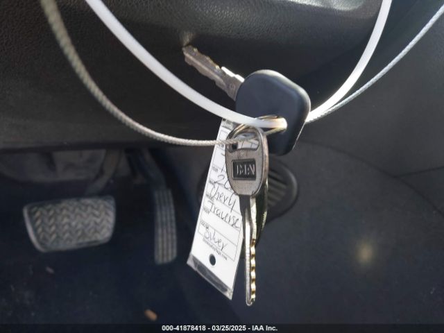 1GNKRHKD3GJ129665 Chevrolet Traverse 2lt