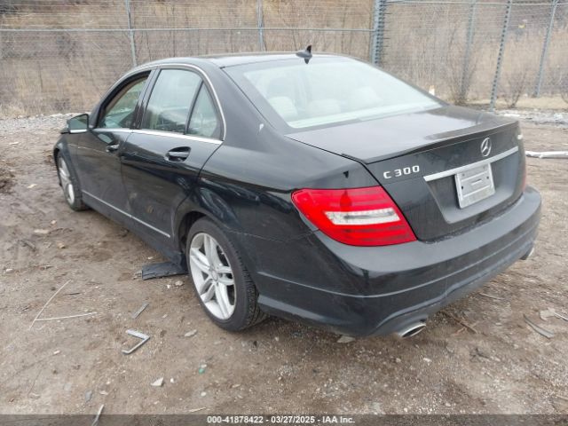 2013 MERCEDES-BENZ C 300 WDDGF8AB9DR286014 Photo 2