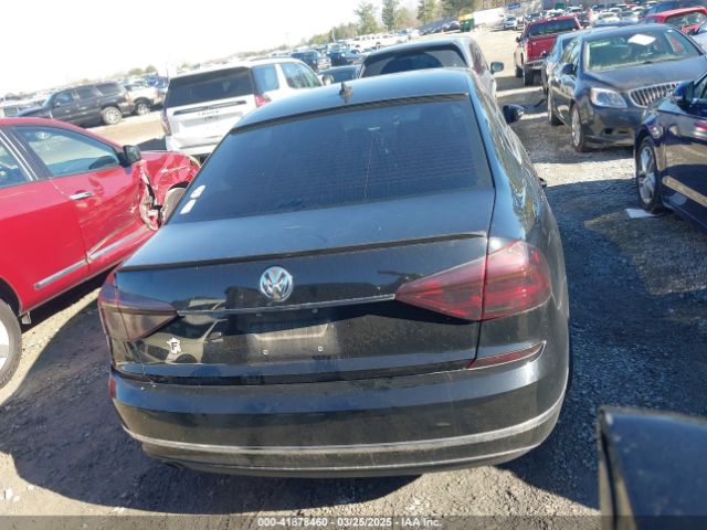 1VWBT7A30GC049027 Volkswagen Passat 1.8t Se