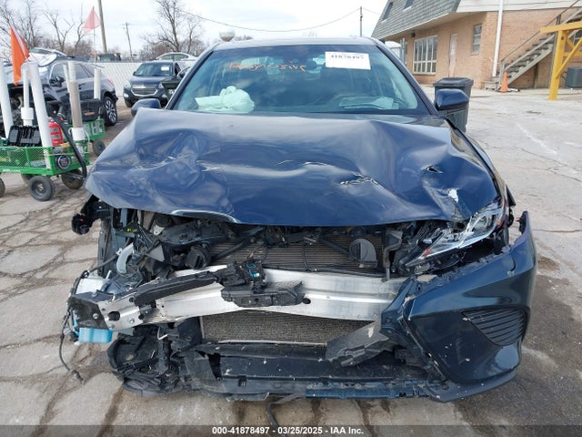 4T1B11HK1JU667277 Toyota CAMRY SE
