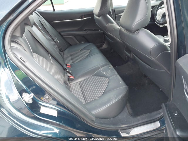 4T1B11HK1JU667277 Toyota CAMRY SE