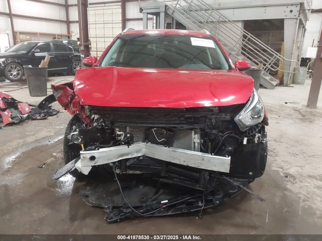 KNDCB3LC0N5549786 KIA Niro Lxs