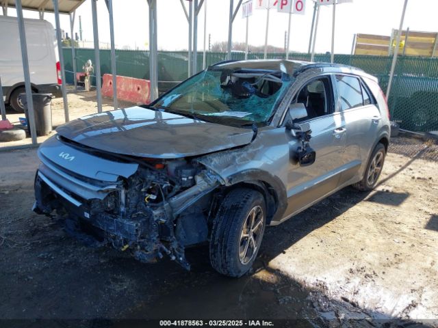 KNDCR3LE2P5054490 KIA NIRO EX