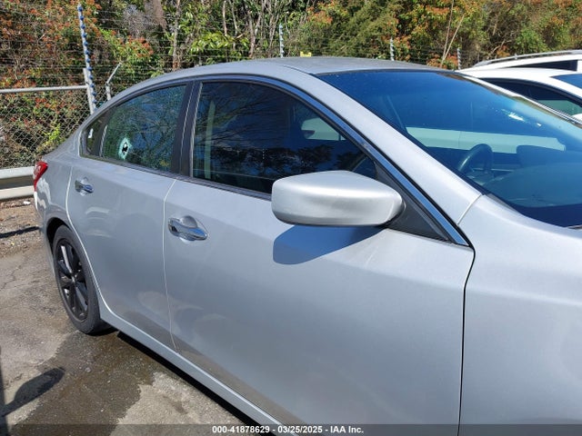 Nissan Altima 2.5 Sv 2018 1N4AL3AP2JC216463 Image 13