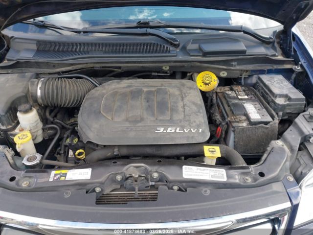 2C4RC1CG6FR673919 Chrysler Town and Country