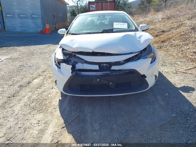 JTDEPRAE8LJ103827 Toyota COROLLA LE