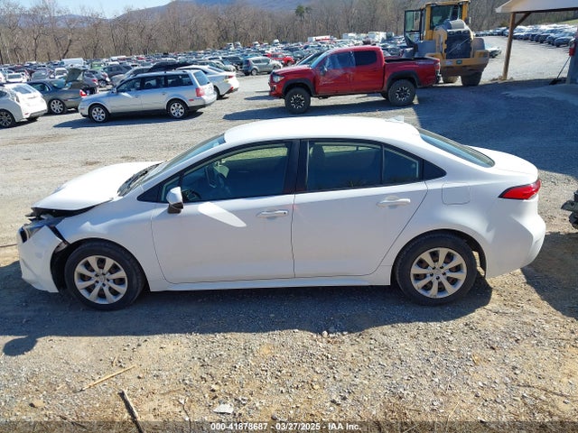JTDEPRAE8LJ103827 Toyota COROLLA LE