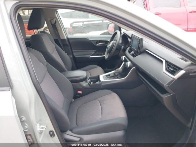 2T3P1RFV7KC011824 Toyota Rav4 Xle