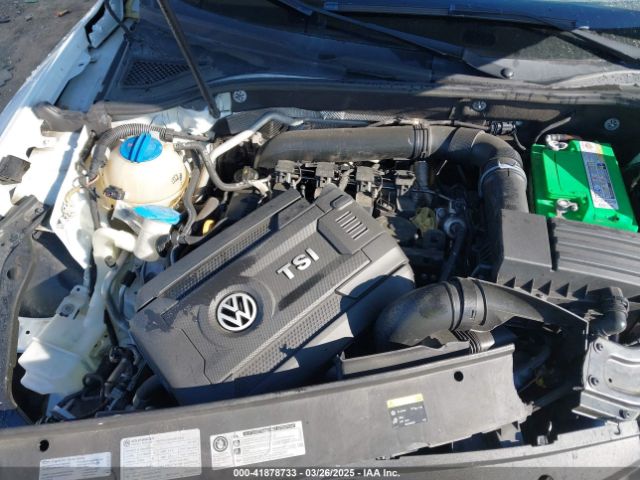 1VWAT7A3XHC003198 Volkswagen Passat 1.8t S