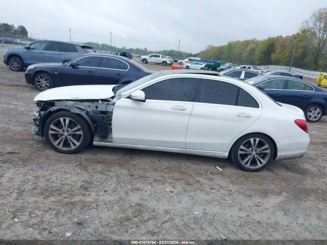 55SWF4JB0FU085110 Mercedes-Benz C 300 Luxury/sport