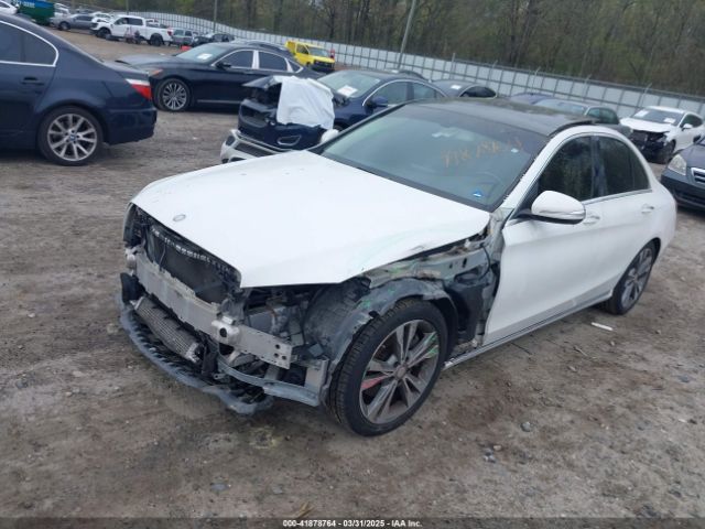 55SWF4JB0FU085110 Mercedes-Benz C 300 Luxury/sport