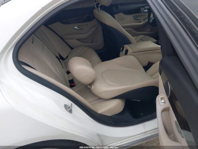 55SWF4JB0FU085110 Mercedes-Benz C 300 Luxury/sport