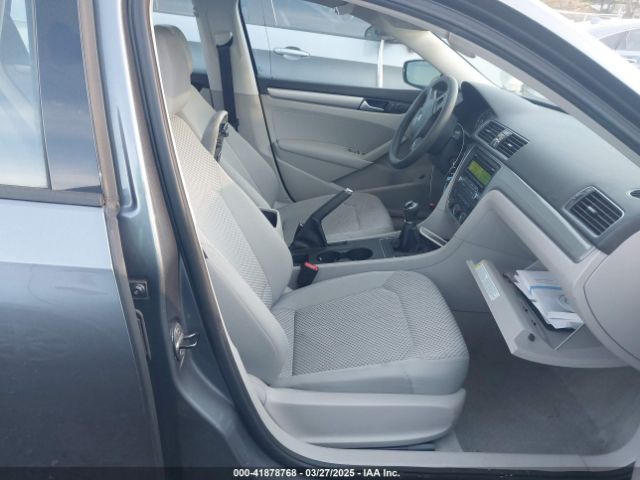 1VWAP7A30EC038302 Volkswagen Passat 2.5l S