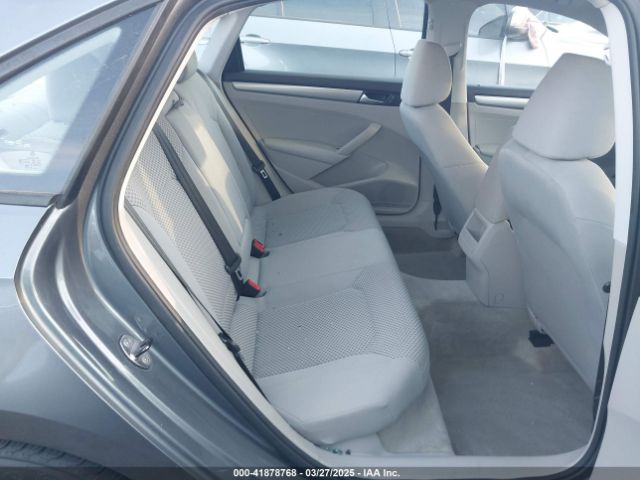 1VWAP7A30EC038302 Volkswagen Passat 2.5l S