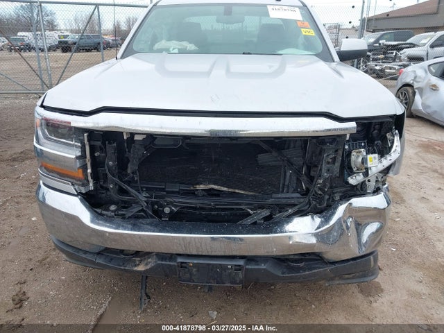 1GCVKREC1JZ140188 Chevrolet Silverado 1500 1lt
