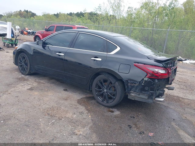 1N4AL3AP9HN334685 Nissan Altima 2.5 Sr