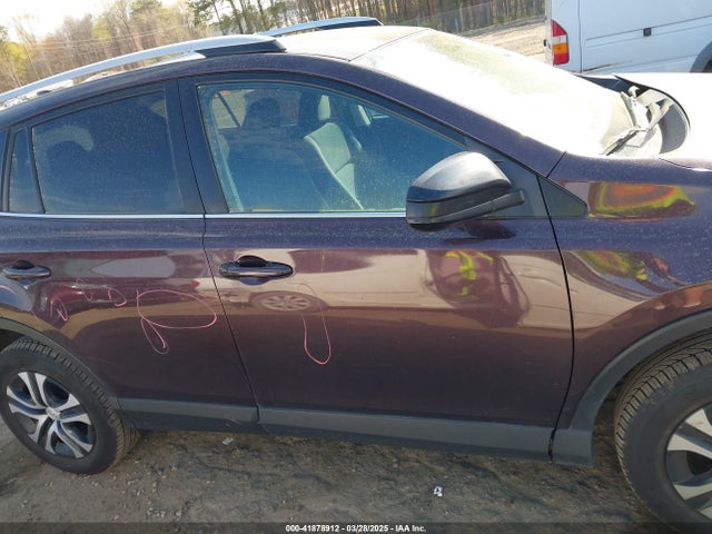 2T3ZFREV1GW307536 Toyota RAV4 LE