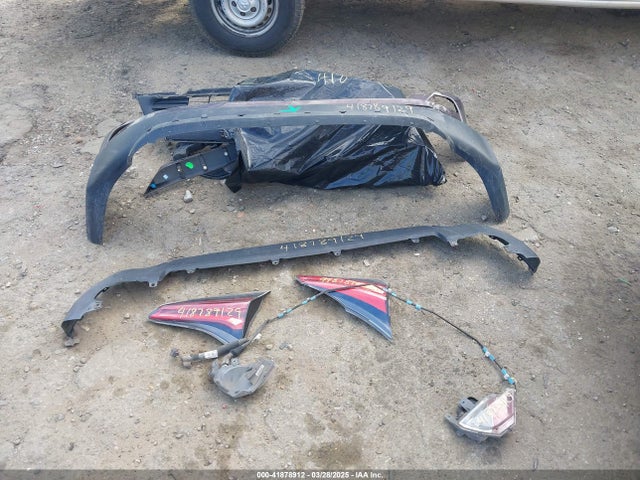 2T3ZFREV1GW307536 Toyota RAV4 LE