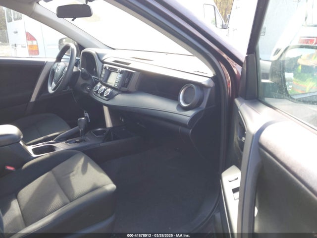 2T3ZFREV1GW307536 Toyota RAV4 LE