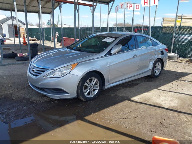 5NPEB4AC9EH939982 Hyundai SONATA GLS