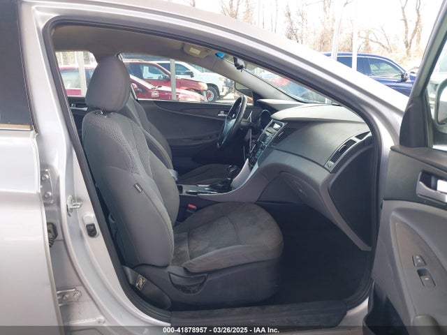 5NPEB4AC9EH939982 Hyundai SONATA GLS