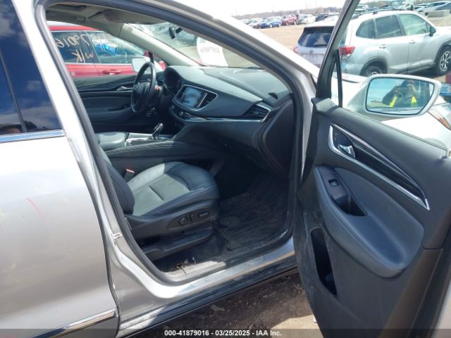 5GAEVAKW5JJ176912 Buick Enclave Essence